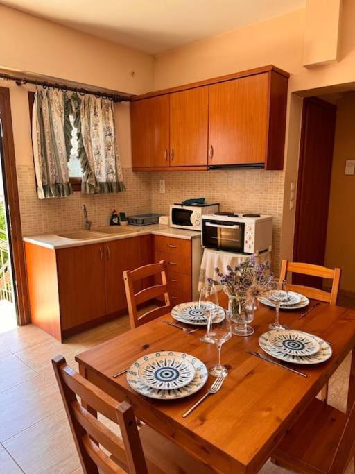 Family Woodland Oasis Vipgreece Apartamento Kírinthos Exterior foto